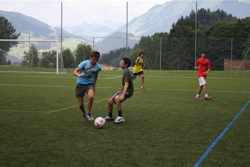 Village Camps International Summer Camp Leysin, Switzerland 2026-08-15 https://www.villagecamps.com/journals_admin/images/698-31-football (42).jpg